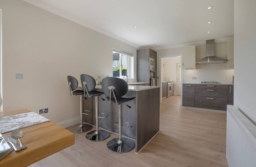 Aberdeen House | Deeside Brae Villa | Grampian Lettings
