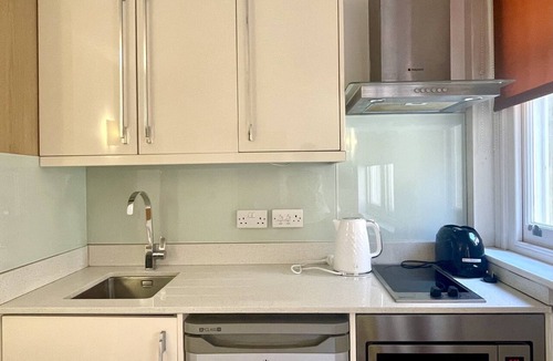 Royal Borough of Kensington and Chelsea Apartment | Deluxe Double Studio External Private Bathroom
