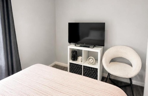 Dunstable House | Delwin Place