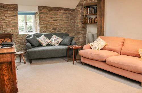 Aymestrey House | Denbigh Hall