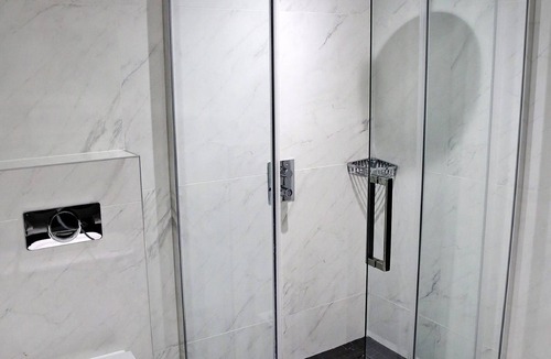 Uxbridge Hotel | Denham Grove