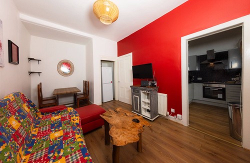 Tollcross Apartment | Desirable Edinburgh Apartment by the City Centre