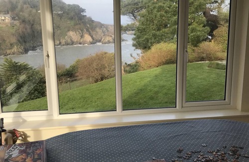 Lee Cottage | Detached Cottage Overlooking The Sea
