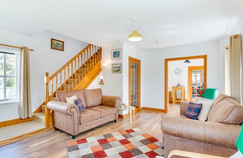 Dinas Cross House | Deudraeth - Three Bedroom House, Sleeps 6