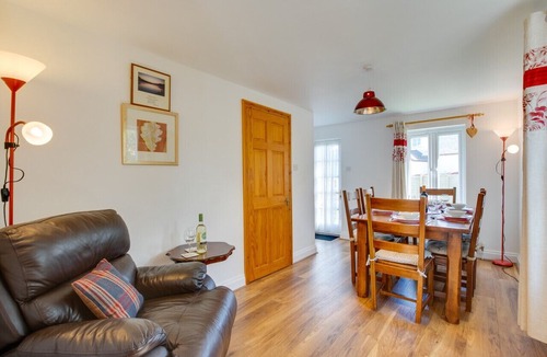 Dinas Cross House | Deudraeth - Three Bedroom House, Sleeps 6