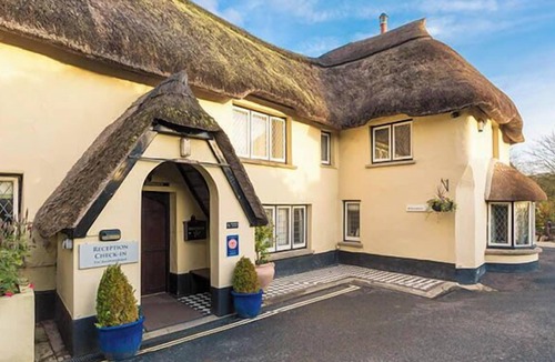 Black Torrington Villa | Devon | Peaceful Country Escape | Pool + Sauna