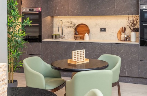 Harrow Apartment | Diff-Rent Living