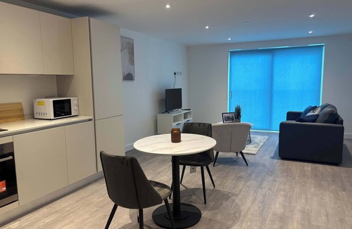 Bordesley Apartment | Digbeth 1-Bed Apt | Balcony City Centre