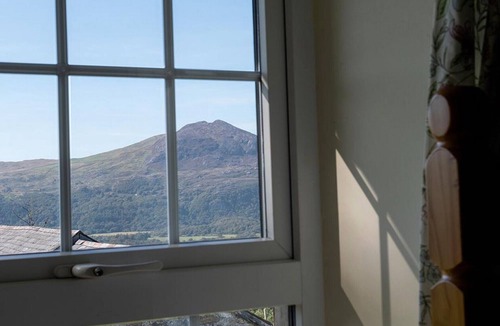 Penrhyndeudraeth Cottage | Dinas - Three Bedroom Cottage, Sleeps 4