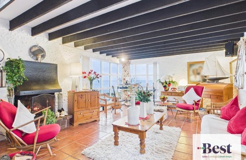 Larne House | Dobbins View