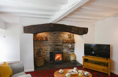 Llanfair Caereinion House | Dolwen Isaf