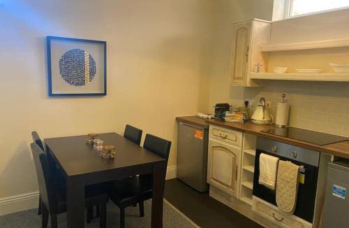 Cheltenham Apartment | Dorset Villa flat 2 at Pittville Lawn