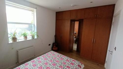 Bensham Manor House | Double bed, ensuite, off street parking