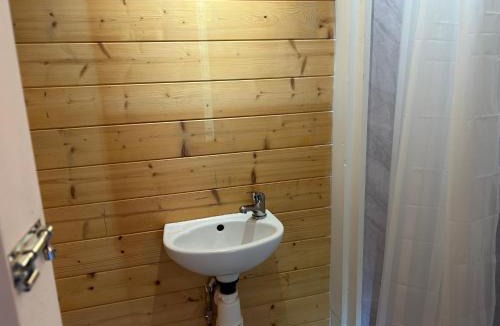 Martlesham Heath Other | double bed short stay cabin