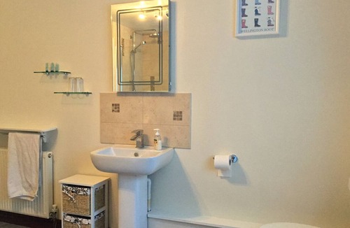 Kenn House | Double or Twin-Private Bathroom