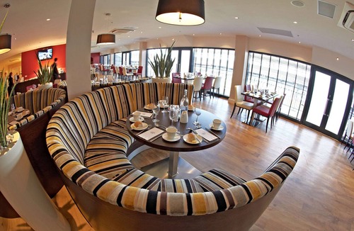 Bletchley Hotel | DoubleTree by Hilton Milton Keynes