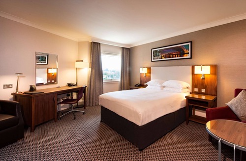 Bellshill Hotel | DoubleTree by Hilton Glasgow Strathclyde