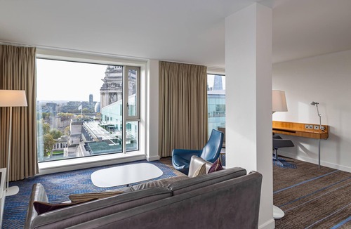 Tower Hill Hotel | DoubleTree by Hilton Hotel London -Tower of London