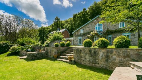 Rhyd-y-foel House | Dulas Bach