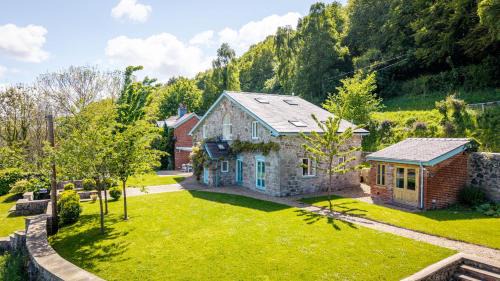 Rhyd-y-foel House | Dulas Bach
