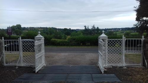 Keady Bed & Breakfast | Dundrum House