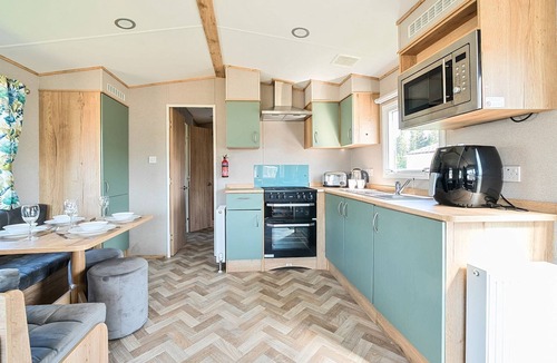 South Hayling Cottage | DUNE DELIGHT - HAYLING ISLAND in Hayling Island Holiday Park