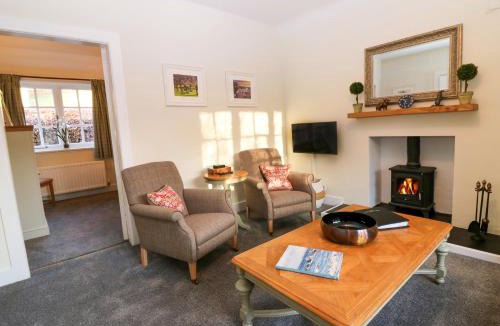 Cupar House | East Cottage - Tarvit