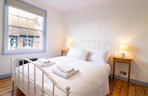 Rye House | Easter Cottage - Central Rye Effortless Chic Pass the Keys
