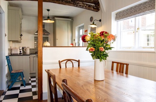 Rye House | Easter Cottage - Central Rye, Effortless Chic! | Pass the Keys