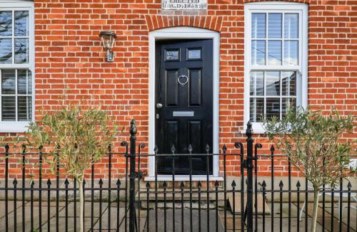 Knodishall House | Ebenezer Chapel