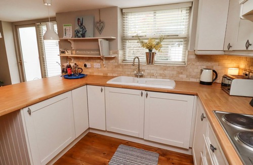 Morpeth Cottage | EDENDALE, pet friendly, with open fire in Longframlington