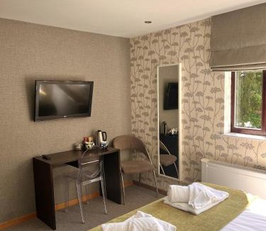Westerham Bed & Breakfast | Eight at The Bakery B&B Tatsfield