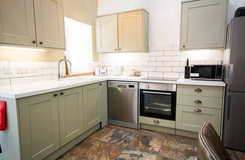 Bryngwran Cottage | Elegant Barn Conversion | Luxury Estate | Hot Tub