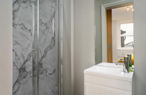 Wakefield Hotel | Elephant and Castle