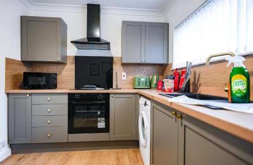 Bathgate House | Elm House