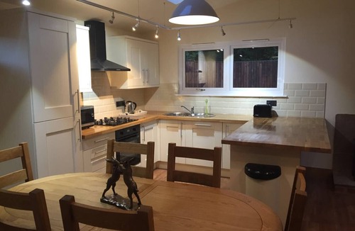 Congleton Apartment | Elm Lodge @ Shellow Lane Lodges
