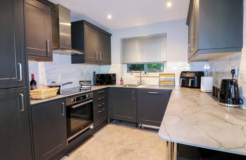 Nottingham Cottage | Elmcroft