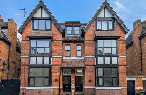 Moseley Apartment | EMERALD Delightful Suite Moseley Mews, Birmingham By STAE-Homes