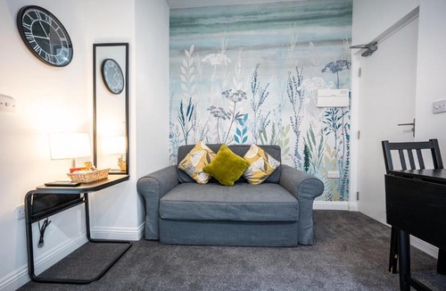 Moseley Apartment | EMERALD Delightful Suite Moseley Mews, Birmingham By STAE-Homes