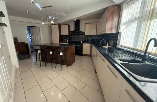 Olton House | Emerald Manor