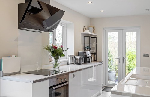 Ripon House | Evergreen House & Separate Annex + Private Drive