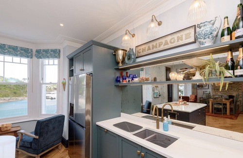 West Looe House | Exceptional Views, Exquisite Interiors, and Coastal Luxury