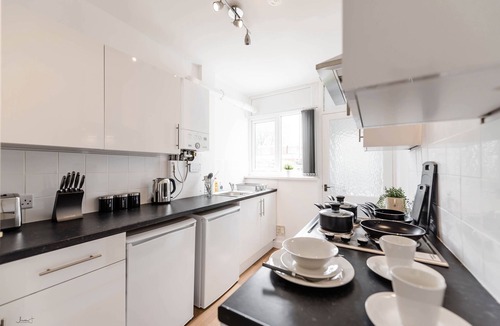 Doncaster House | Executive Double Room