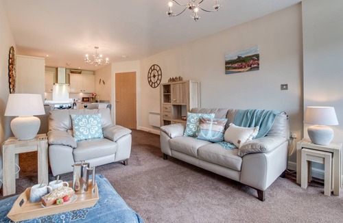 Whitby Cottage | Explorers Rest Apartment