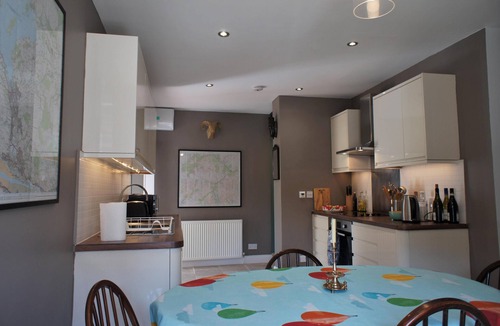 Helensburgh Apartment | Fantastic 2 bedroom, spacious and great location!
