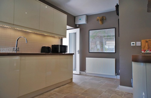 Helensburgh Apartment | Fantastic 2 bedroom, spacious and great location!