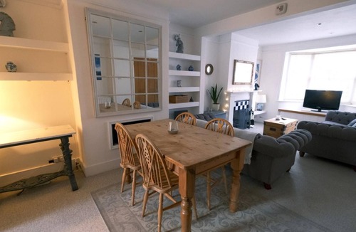 Arundel House | Fantastic 2BD Holiday Cottage West Sussex
