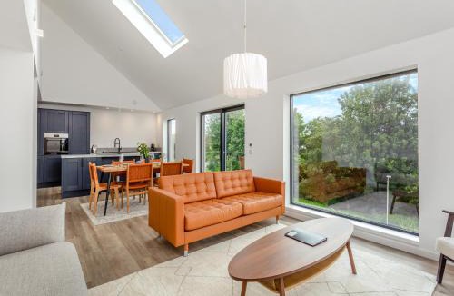 Achachork House | Faodail