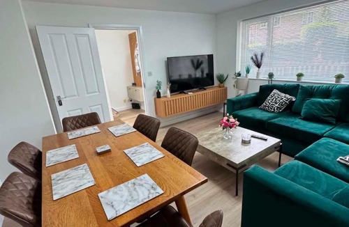 Banbury House | Fatjon Propeties
