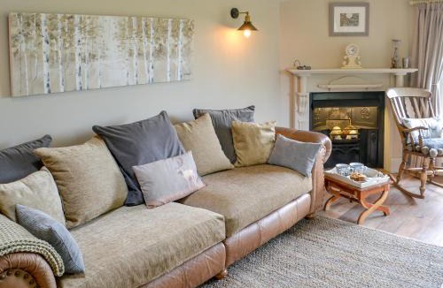 Thropton House | Ferncliffe Cottage